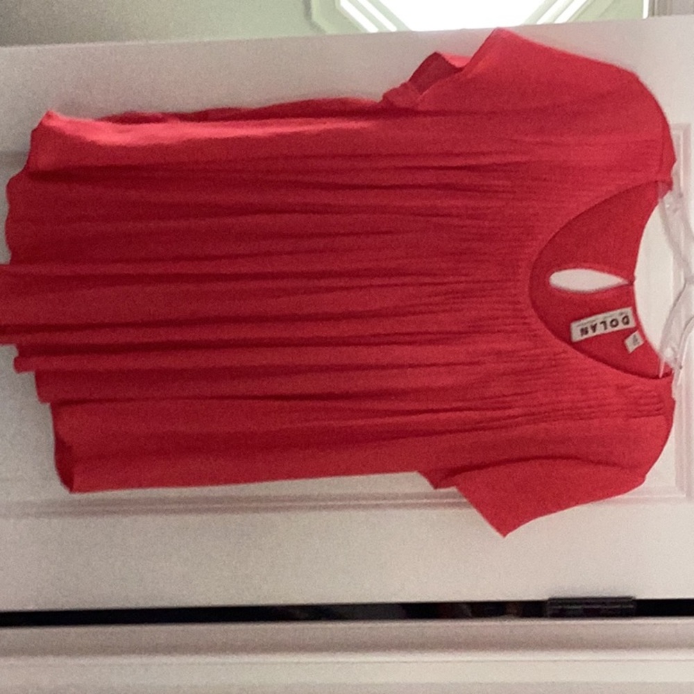 dolan Coral-Red Pleated Short Sleeve Blouse